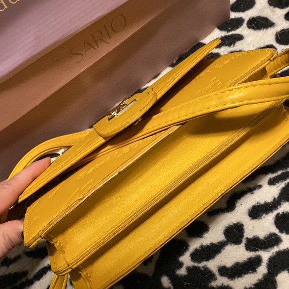 Beautiful crossbody - Picture 5 of 5